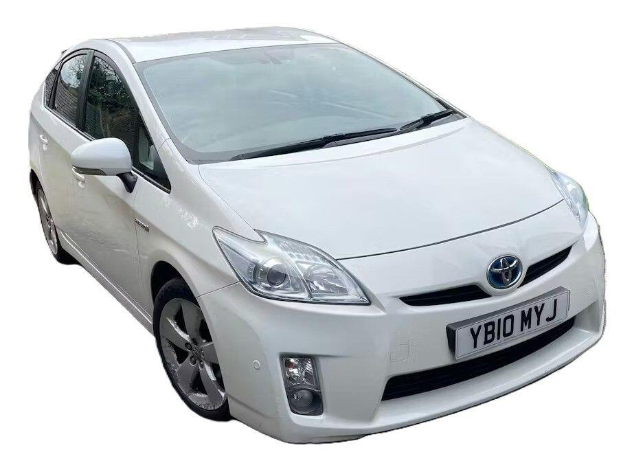 1.8 VVT-h T Spirit Hatchback 5dr Petrol Hybrid CVT Euro 5 (s/s) (136 ps)